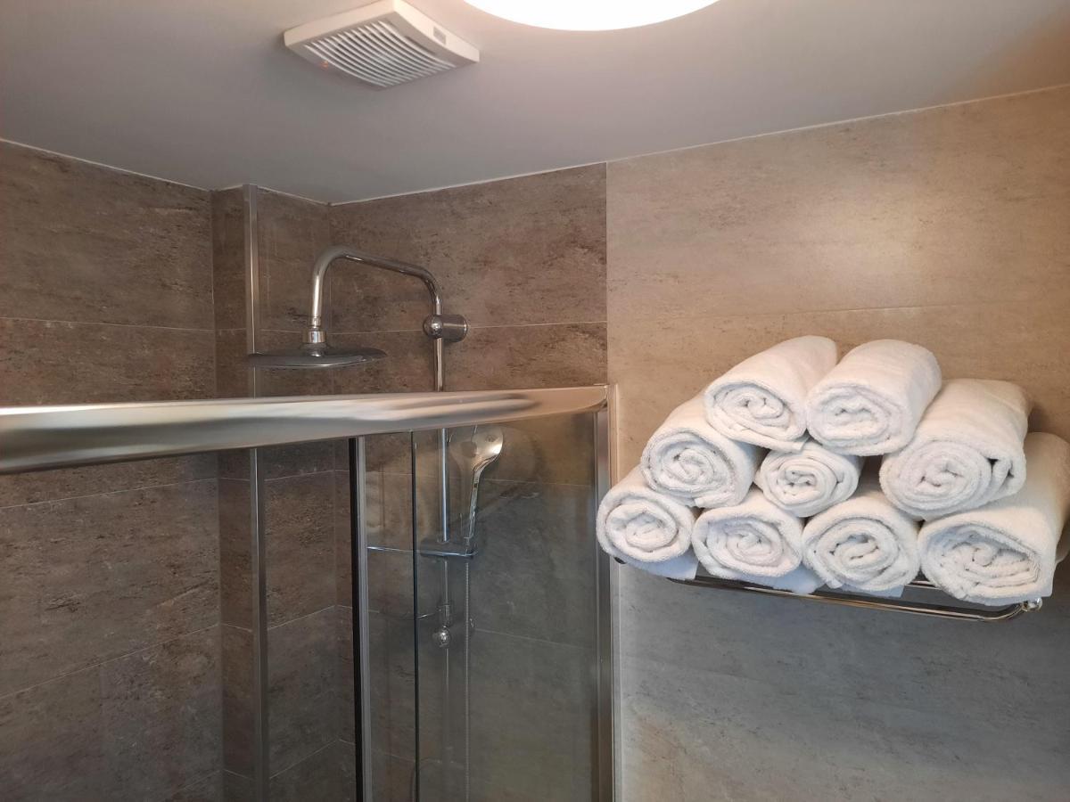 Avenue Apartment พริสตีนา ภายนอก รูปภาพ
