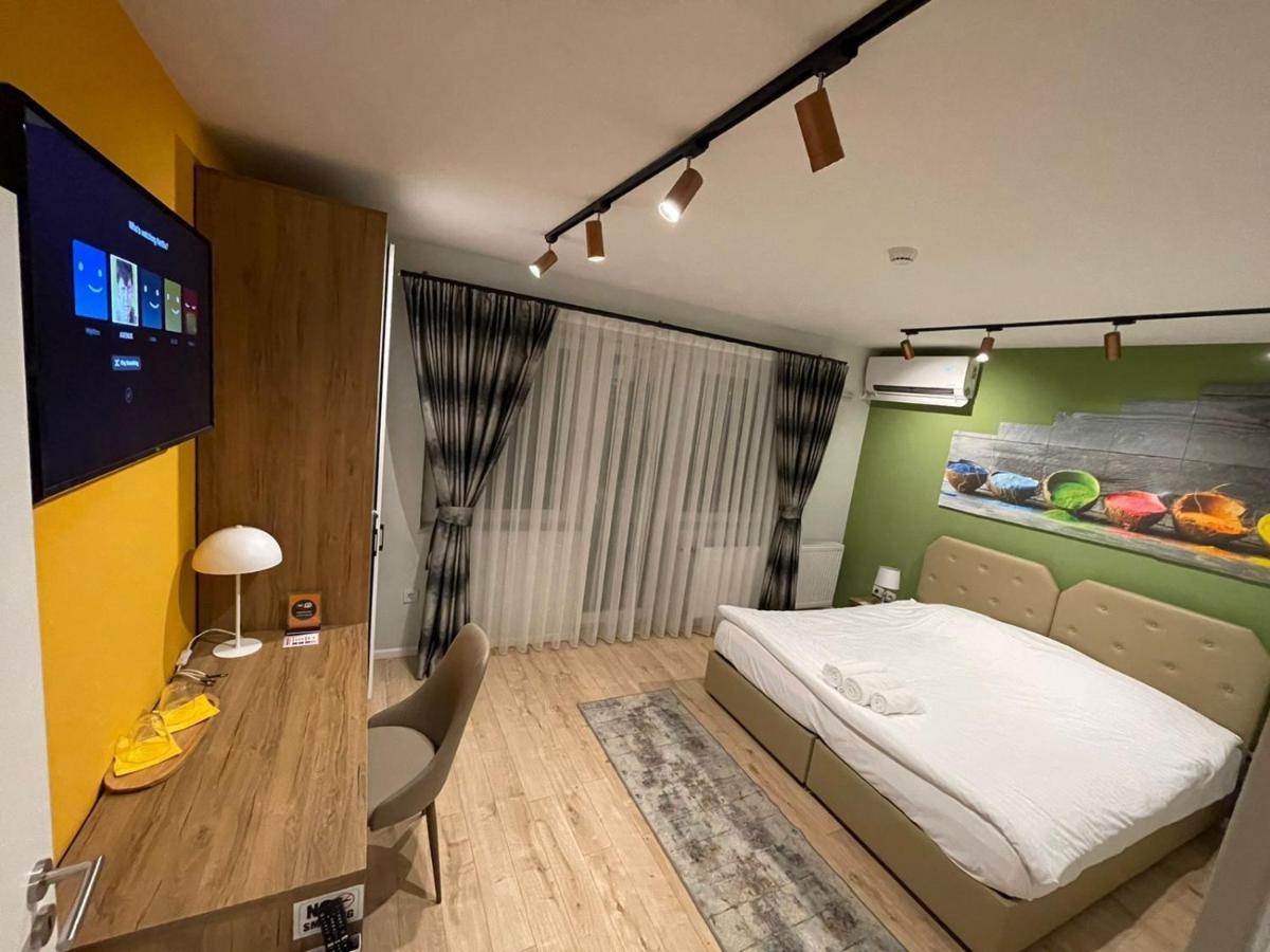 Avenue Apartment พริสตีนา ภายนอก รูปภาพ